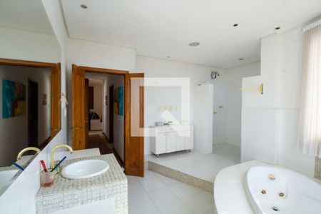 Casa para alugar com 606m², 4 quartos e 4 vagasBanheiro da Suíte 4