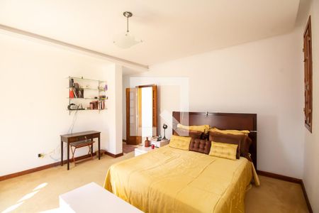 Casa para alugar com 606m², 4 quartos e 4 vagasSuíte 4