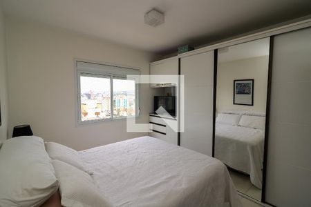 Quarto Suíte de apartamento para alugar com 2 quartos, 56m² em Menino Deus, Porto Alegre