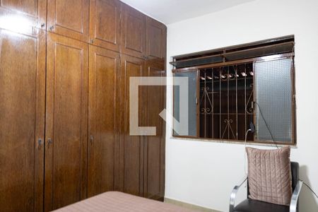 Casa à venda com 300m², 4 quartos e 2 vagasQuarto 1