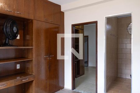 Casa à venda com 300m², 4 quartos e 2 vagasSuíte 3