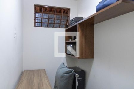 Casa à venda com 300m², 4 quartos e 2 vagasEscritório da suíte 1