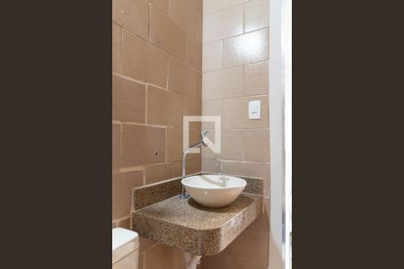 Casa à venda com 300m², 4 quartos e 2 vagasBanheiro da Suíte 3