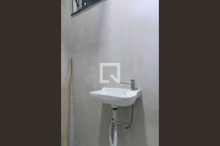 Casa à venda com 300m², 4 quartos e 2 vagasBanheiro de serviço