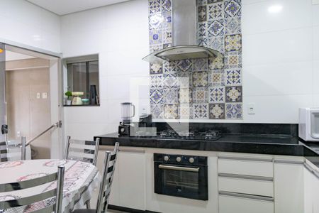 Casa à venda com 300m², 4 quartos e 2 vagasCozinha