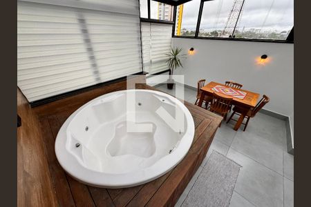 Apartamento para alugar com 94m², 2 quartos e 1 vaga Apartamento para alugar com 94m², 2 quartos e 1 vagaCobertura