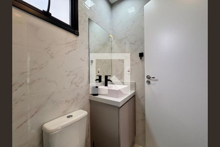 Apartamento para alugar com 94m², 2 quartos e 1 vaga Apartamento para alugar com 94m², 2 quartos e 1 vagaBanheiro da Suíte 2