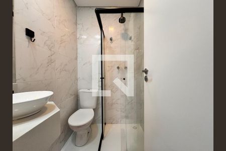 Apartamento para alugar com 94m², 2 quartos e 1 vaga Apartamento para alugar com 94m², 2 quartos e 1 vagaBanheiro da Suíte 1