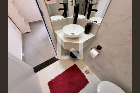 Apartamento para alugar com 94m², 2 quartos e 1 vaga Apartamento para alugar com 94m², 2 quartos e 1 vagaBanheiro da Suíte 1