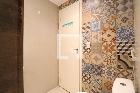 Apartamento à venda com 57m², 2 quartos e 2 vagasBanheiro Social