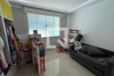 Casa à venda com 380m², 4 quartos e 3 vagasQuarto 2