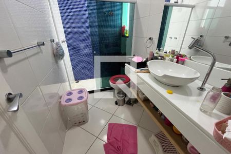 Casa à venda com 380m², 4 quartos e 3 vagasBanheiro - Quarto 3