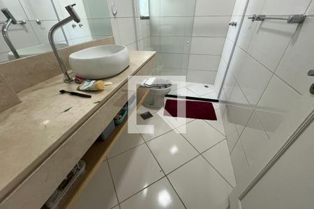 Casa à venda com 380m², 4 quartos e 3 vagasBanheiro 2