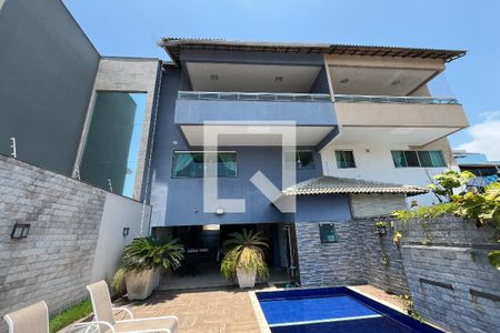 Casa à venda com 380m², 4 quartos e 3 vagasPiscina