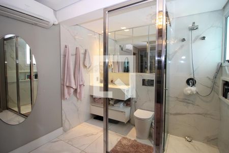 Apartamento à venda com 186m², 2 quartos e 3 vagasBanheiro Quarto 1