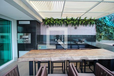 Apartamento à venda com 186m², 2 quartos e 3 vagasÁrea Externa