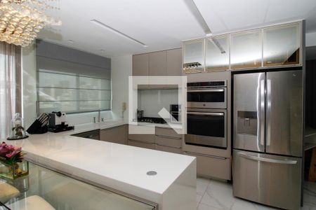 Apartamento à venda com 186m², 2 quartos e 3 vagasSala