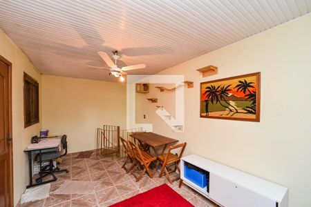 Casa à venda com 200m², 3 quartos e 4 vagas Casa à venda com 200m², 3 quartos e 4 vagasSala 2 Cobertura