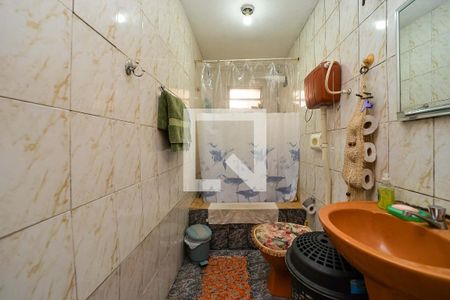 Casa à venda com 200m², 3 quartos e 4 vagas Casa à venda com 200m², 3 quartos e 4 vagasBanheiro da Suíte