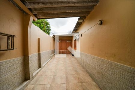 Casa à venda com 200m², 3 quartos e 4 vagas Casa à venda com 200m², 3 quartos e 4 vagasGaragem
