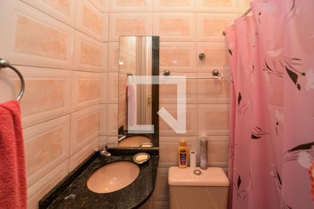 Casa à venda com 200m², 3 quartos e 4 vagas Casa à venda com 200m², 3 quartos e 4 vagasBanheiro social 2