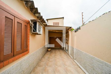 Casa à venda com 200m², 3 quartos e 4 vagas Casa à venda com 200m², 3 quartos e 4 vagasGaragem