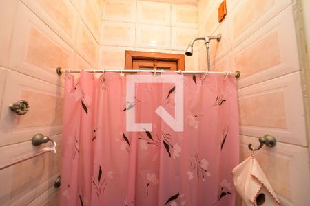 Casa à venda com 200m², 3 quartos e 4 vagas Casa à venda com 200m², 3 quartos e 4 vagasBanheiro social 2