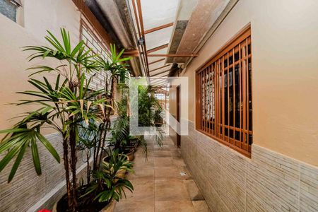 Casa à venda com 200m², 3 quartos e 4 vagas Casa à venda com 200m², 3 quartos e 4 vagasPátio