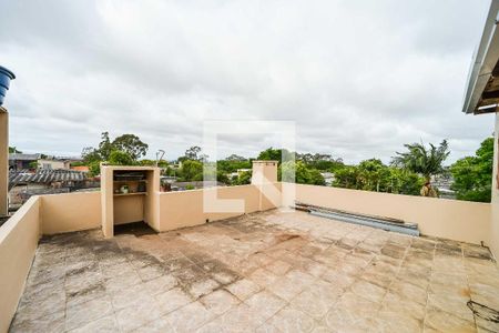 Casa à venda com 200m², 3 quartos e 4 vagas Casa à venda com 200m², 3 quartos e 4 vagasTerraço