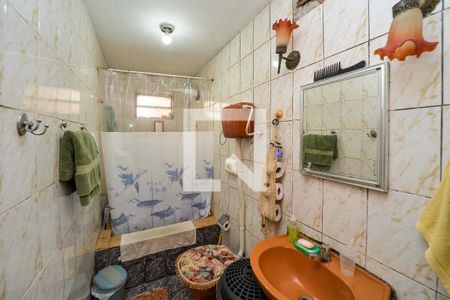 Casa à venda com 200m², 3 quartos e 4 vagas Casa à venda com 200m², 3 quartos e 4 vagasBanheiro da Suíte