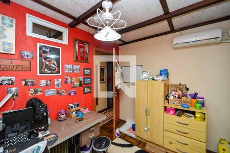 Casa à venda com 200m², 3 quartos e 4 vagas Casa à venda com 200m², 3 quartos e 4 vagasQuarto 1