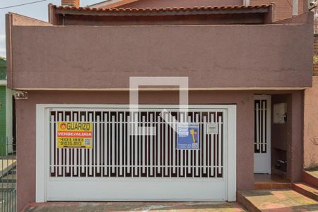 Casa à venda com 125m², 3 quartos e 3 vagasFachada