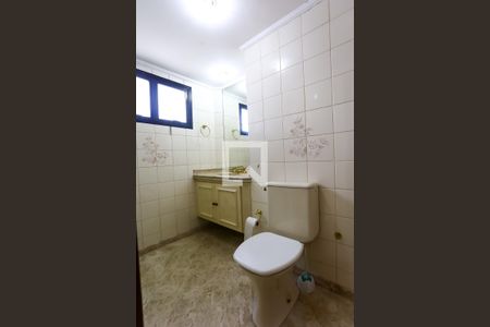 Apartamento à venda com 250m², 4 quartos e 3 vagasBanheiro da Suíte 1