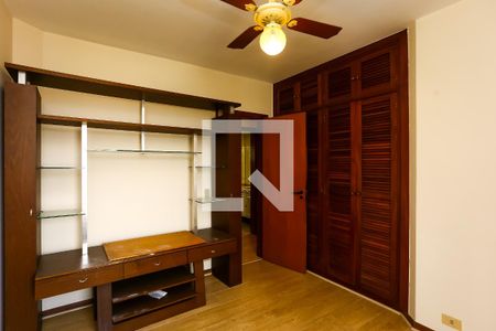Apartamento à venda com 250m², 4 quartos e 3 vagasSuíte 2