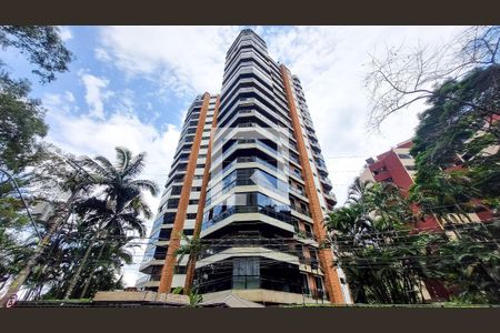 Apartamento à venda com 250m², 4 quartos e 3 vagasFachada