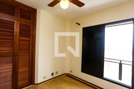 Apartamento à venda com 250m², 4 quartos e 3 vagasSuíte 2