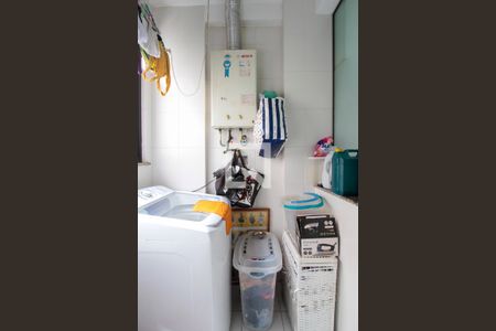 Apartamento à venda com 98m², 3 quartos e 2 vagas Apartamento à venda com 98m², 3 quartos e 2 vagasÁrea de Serviço