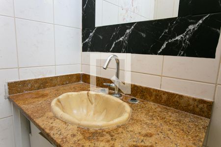 Casa para alugar com 90m², 2 quartos e 1 vaga Casa para alugar com 90m², 2 quartos e 1 vagaBanheiro 1