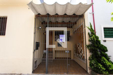 Casa para alugar com 90m², 2 quartos e 1 vaga Casa para alugar com 90m², 2 quartos e 1 vagaFachada