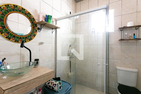 Casa à venda com 100m², 3 quartos e sem vaga Casa à venda com 100m², 3 quartos e sem vagaBanheiro