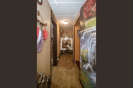 Casa à venda com 170m², 4 quartos e 3 vagas Casa à venda com 170m², 4 quartos e 3 vagasCorredor