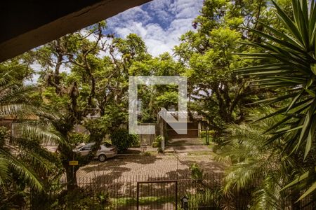 Casa à venda com 170m², 4 quartos e 3 vagas Casa à venda com 170m², 4 quartos e 3 vagasVista