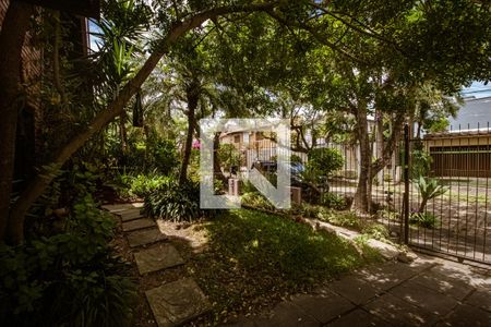 Casa à venda com 170m², 4 quartos e 3 vagas Casa à venda com 170m², 4 quartos e 3 vagasJardim