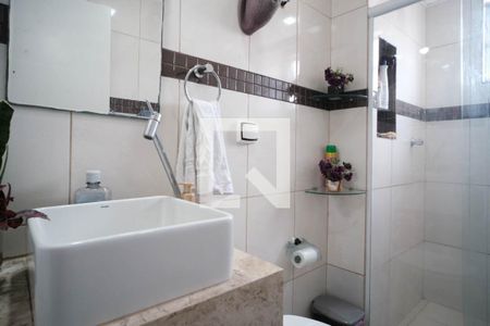 Apartamento para alugar com 68m², 2 quartos e 1 vaga Apartamento para alugar com 68m², 2 quartos e 1 vagaBanheiro