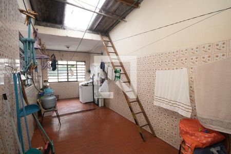 Casa à venda com 1000m², 3 quartos e 2 vagasÁrea de Serviço