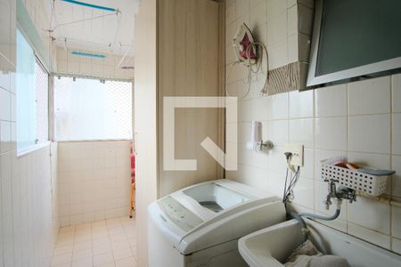 Apartamento à venda com 65m², 3 quartos e 1 vagaÁrea de Serviço