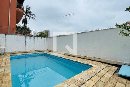 Casa à venda com 300m², 4 quartos e 6 vagasPiscina