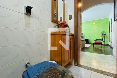 Casa à venda com 300m², 4 quartos e 6 vagasLavabo 1