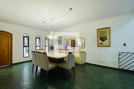 Casa à venda com 300m², 4 quartos e 6 vagasSala de Jantar