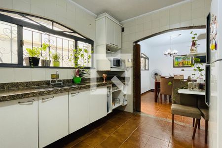 Casa à venda com 300m², 4 quartos e 6 vagasCozinha